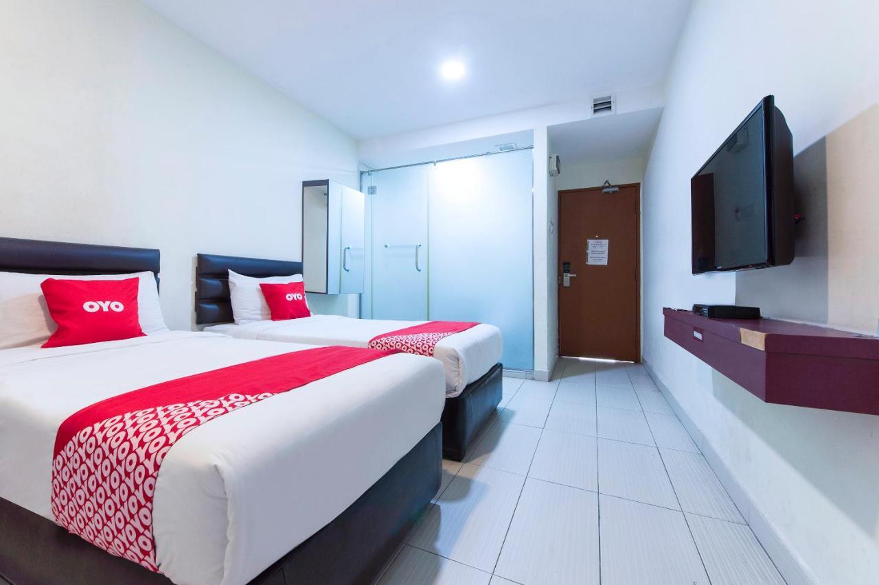 Super Oyo 90385 H3 Hotel Yong Peng Bagian luar foto